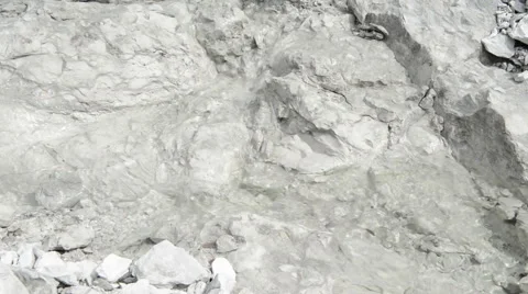 Stream flowing water over chalk rocks 스톡 동영상 41913236