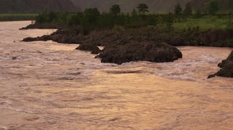 Stream of Katun river in Altay mountains over sunset Stock-Footage 67288374