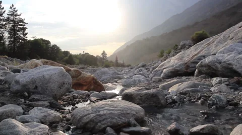 Stream in Mountain canyon 動画素材 52000324