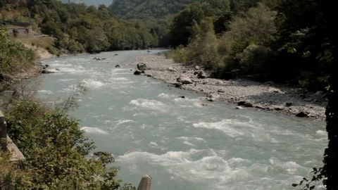 Streams of the mountain river 스톡 동영상 87659776