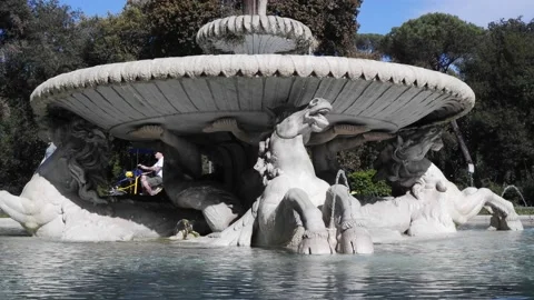 Streams of water pouring in Rome Видео 206501059