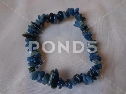 Strechy apatite gemstone chip bracelet Stock Photos