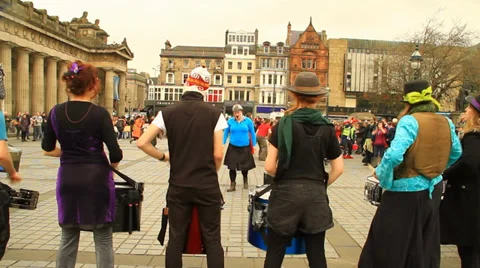 Street artists playing drum Stock-Footage 39489452