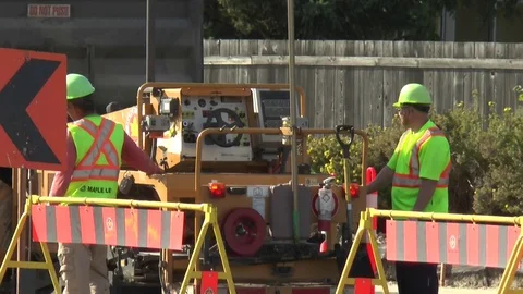 Street Construction Workers Preparing Asphalt 스톡 동영상 79804526