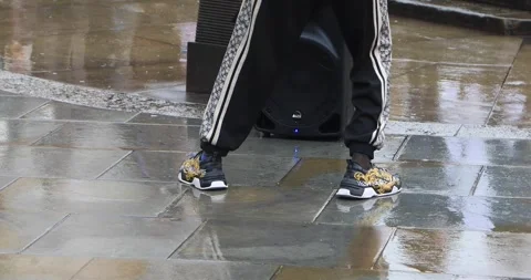 Street dancer performing for crowd at Piccadilly Circus, London Stock Footage 321017159