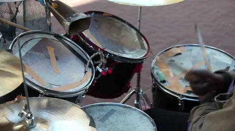Street Drummer Видео 42685567