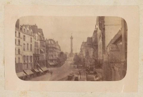 Street face in Paris with the column in the background the juillet on the ... Stock Photos