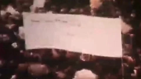 Street-level scenes documenting Iranian Revolution unrest 스톡 동영상 325856412