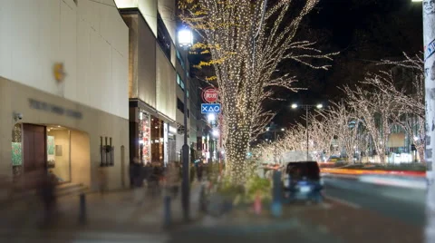 Street level time lapse of holiday shoppers in Omotesando Video stock 50503565