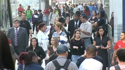 Street Level View Of People Walking In Downtown Sao Paulo, Brazil 3 스톡 동영상 19712792