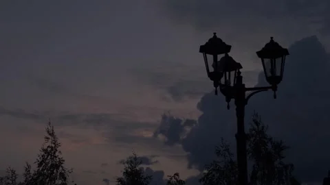 Street light and cloudy sky in Yugorsk. Timelapse Video stock 282998184
