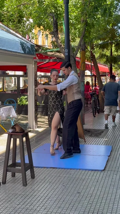 Street Tango Performance by Professional Dancers on Caminito in Buenos Aires Stock Footage 339432086