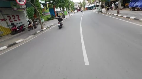 Street view of the district of Blora, Central Java Vídeos de archivo 327452722