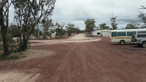 A street view of a small mining town in the opal capital of the world Stock Footage 145240998