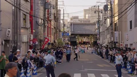 Tokyo riot police form baseball team - Japan Today