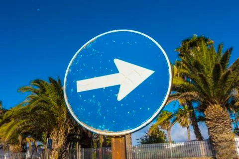 Streetsign with arrow to right side Stock Photos