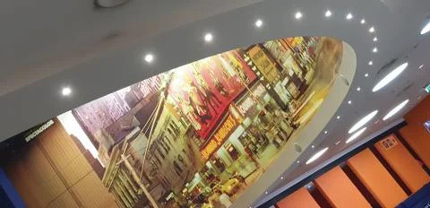 Stretch ceiling lighting design elegant mirror city Foto stock