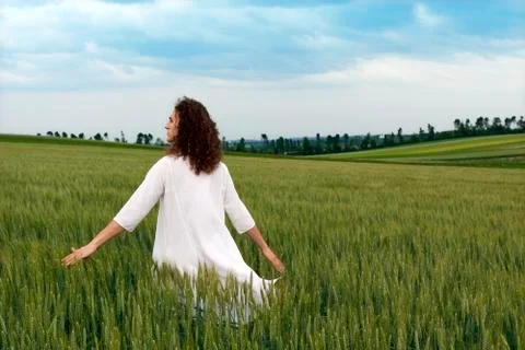 Striding through the fields of glory Фото