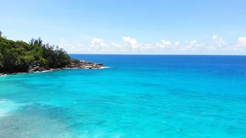 The striking color of the ocean. Video stock 102046104