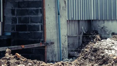 String line guide taut-line on construction site to guide alignment snapping  Stock Photos