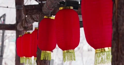 A string of red lanterns swaying in the wind-1 Stock-Footage 256865347