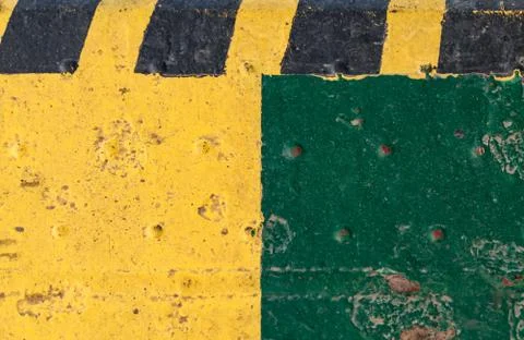 Striped yellow black caution pattern Stockfoto's