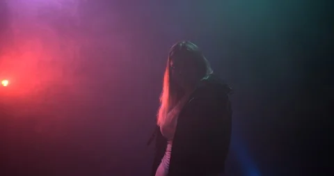 Strobing light on a dancer dancing in slow motion Stock-Footage 97516568