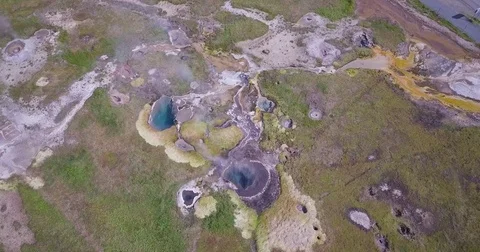 Strokkur Geyser drone top view 스톡 동영상 84764372