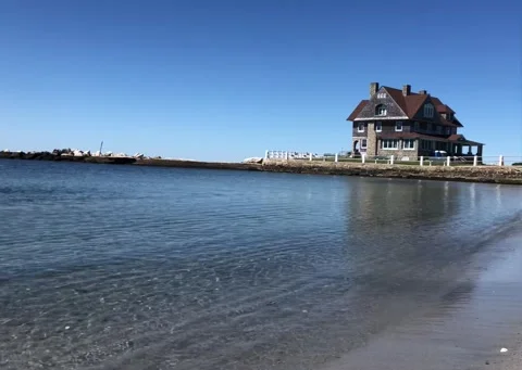 Stroll on the beach 스톡 동영상 194029889