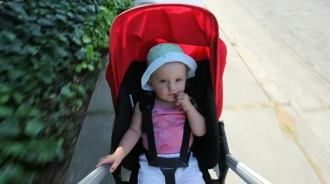 Stroller ride Stockbeeldmateriaal 494820