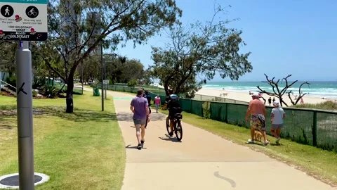 Strolling Along Gold Coast Beach Path 動画素材 310822964