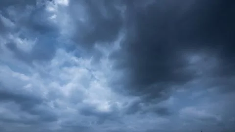 Strom &amp; rainy cloud sky Stock Photos