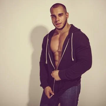 Strong athletic man Stock-Fotos