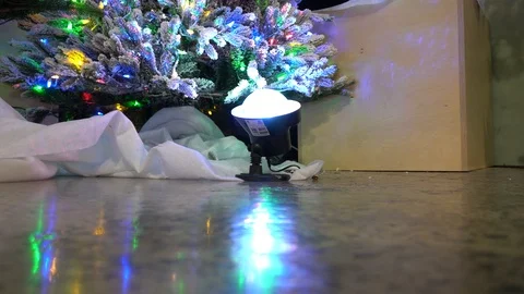 Strong Light On A Christmas Tree 스톡 동영상 122245123