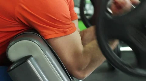A strong man training in the gym. Stock-Footage 58290976
