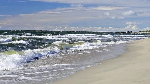 Strong sea waves Video stock 73057061