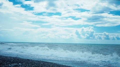 Strong sea waves on the summer beach Stock Footage 82939181