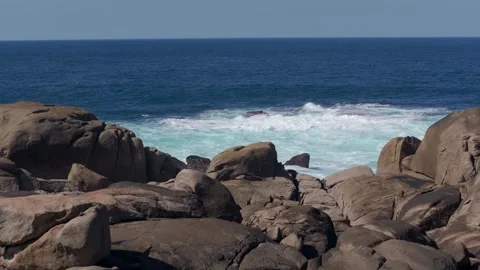 Strong Waves Over Outcrops In The Ocean Of Muxia 動画素材 271537315