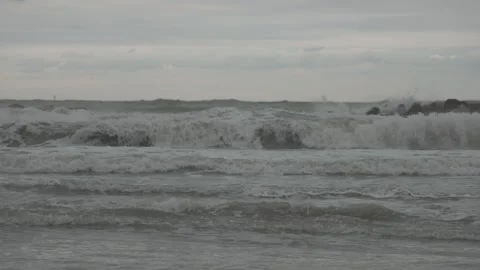Strong waves in the sea with splashes Stock Footage 288984465
