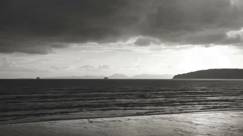 Strong winds and waves, Dark big cloudy coming before the rain Stock Footage 153506987