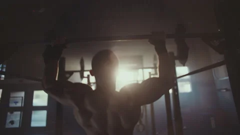 Strongman pulls up on bar Stock-Footage 236181935