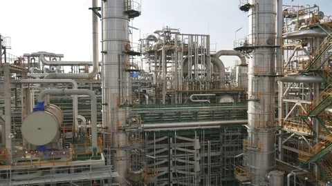 Structure and equipment in process area of oil chemical palnt Stock Footage 81542880