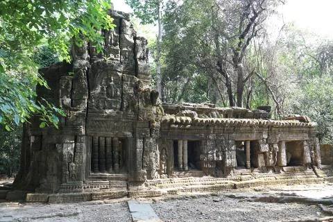 Structure in Angkor Thom temple complex, Cambodia Photos