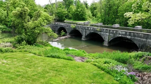 Structure of an Aqueduct - Central New York Vídeos de archivo 336295096