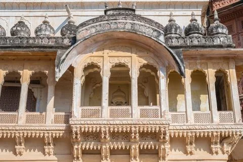 The structure features numerous windows and balconies, showcasing elements of Stockfoto's