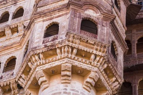 The structure features numerous windows and balconies, showcasing elements of Stockfoto's