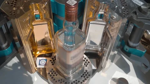 The structure inside of glass bottle blow mold Stock-Footage 333348428