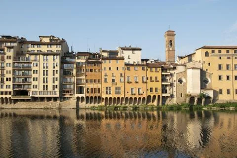 Structures along the Arno River in Florence Foto stock