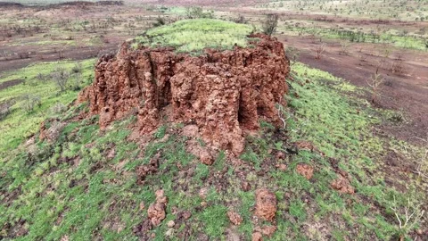 Stuart Highway Lubra's Lookout between Tennant Creek and Mataranka 스톡 동영상 304544912