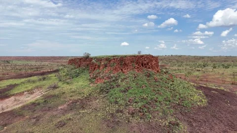 Stuart Highway Lubra's Lookout between Tennant Creek and Mataranka 스톡 동영상 304545855